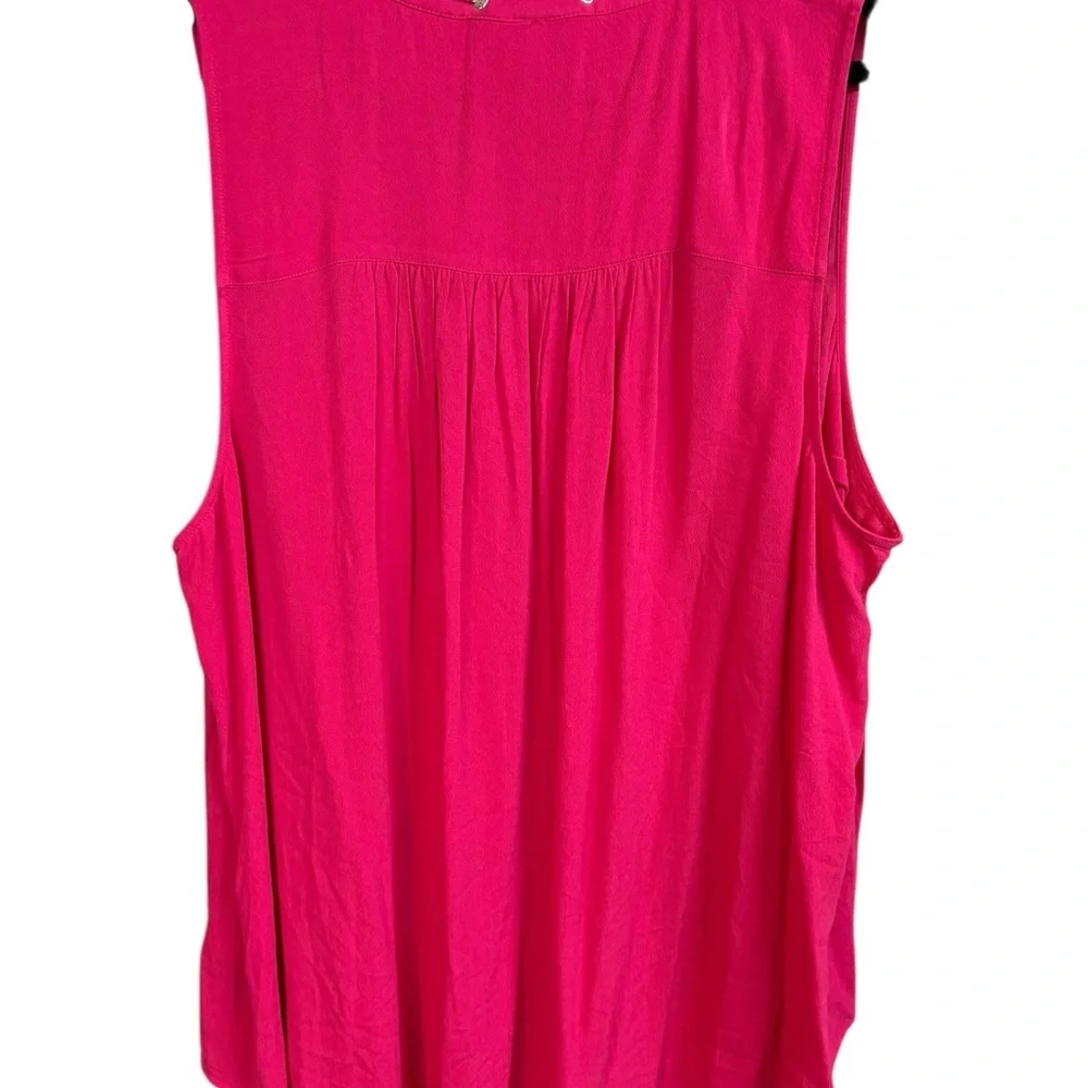 Torrid NWT Pink Sleeveless Tank Top Size 4 - Picture 2 of 4
